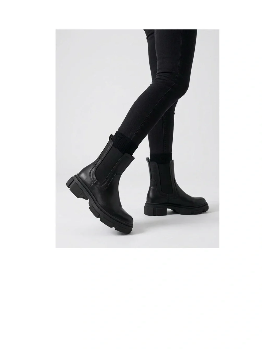 Yetier Women’s Black Lug-Sole Chelsea Ankle Boots
